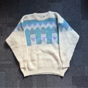 Vintage 80s Made In Iceland 100% New Wool Nordic Pastel Knit Sweater Large